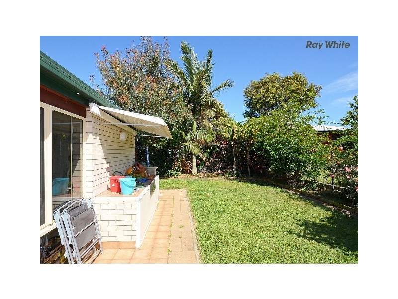 25 Kelly Street, Point Vernon QLD 4655