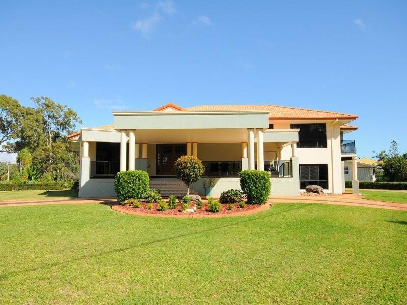 43 Esplanade, Point Vernon QLD 4655