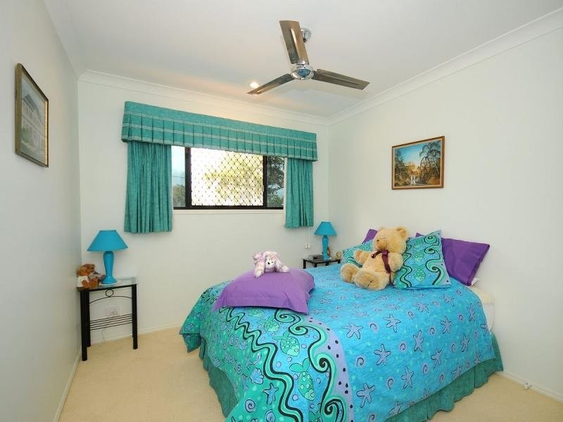 43 Esplanade, Point Vernon QLD 4655