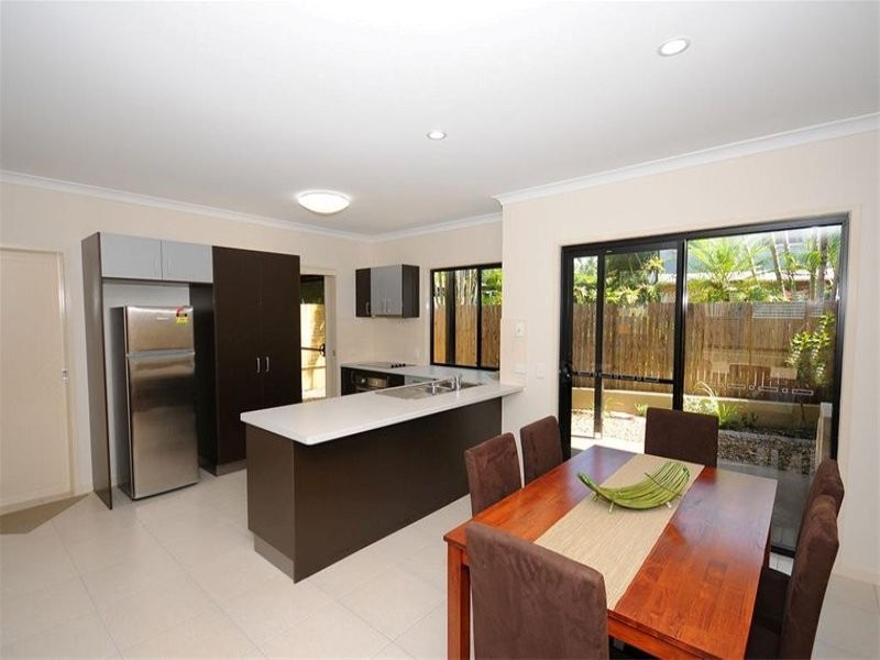 1/13 Tavistock Street, Torquay QLD 4655