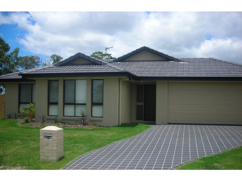 13 Peat Court, Nikenbah QLD 4655