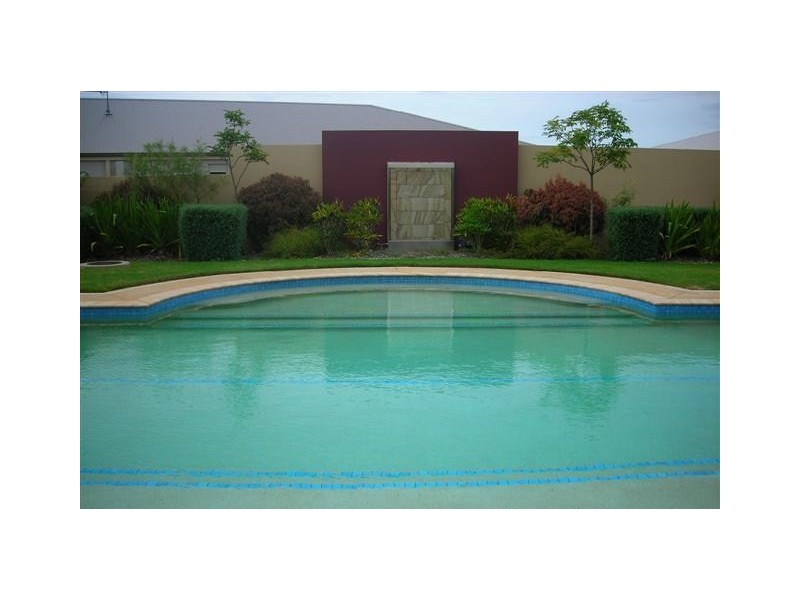 24/230 ‘THE DOMAIN’ Pulgul Street, Urangan QLD 4655