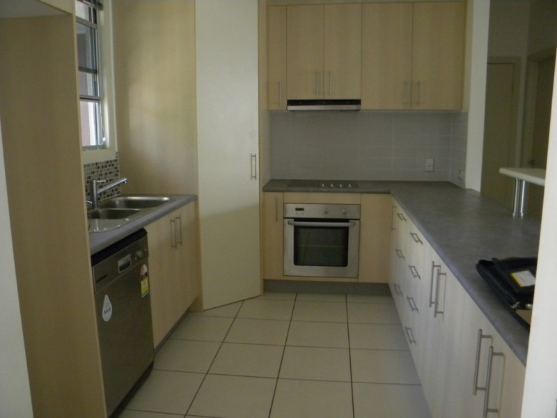 24/230 ‘THE DOMAIN’ Pulgul Street, Urangan QLD 4655