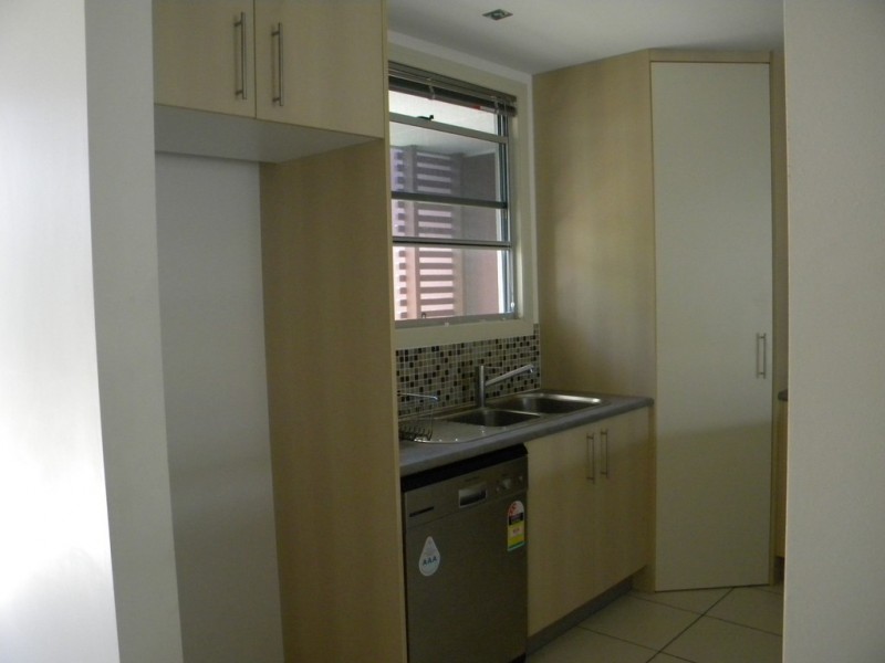 24/230 ‘THE DOMAIN’ Pulgul Street, Urangan QLD 4655