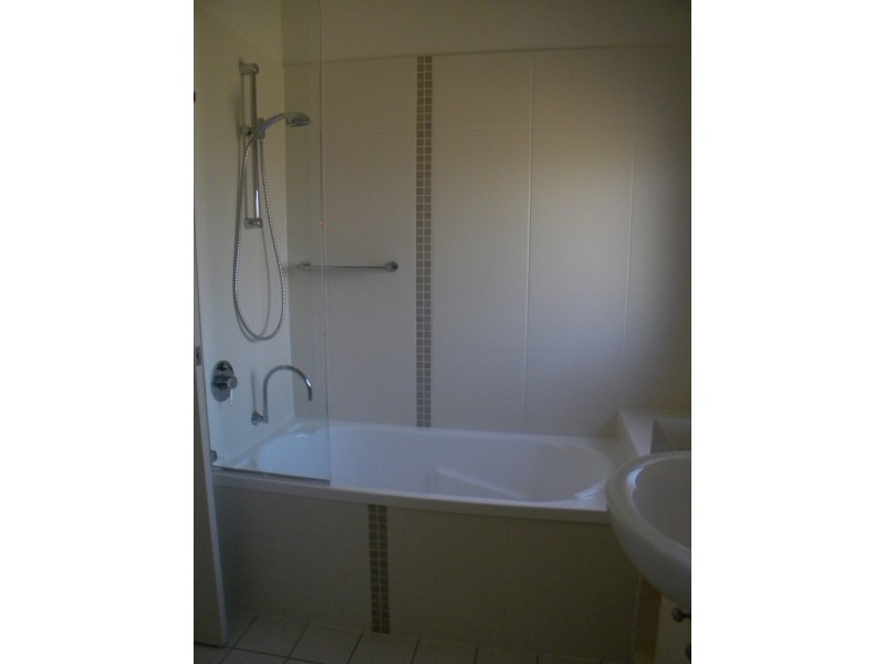 24/230 ‘THE DOMAIN’ Pulgul Street, Urangan QLD 4655