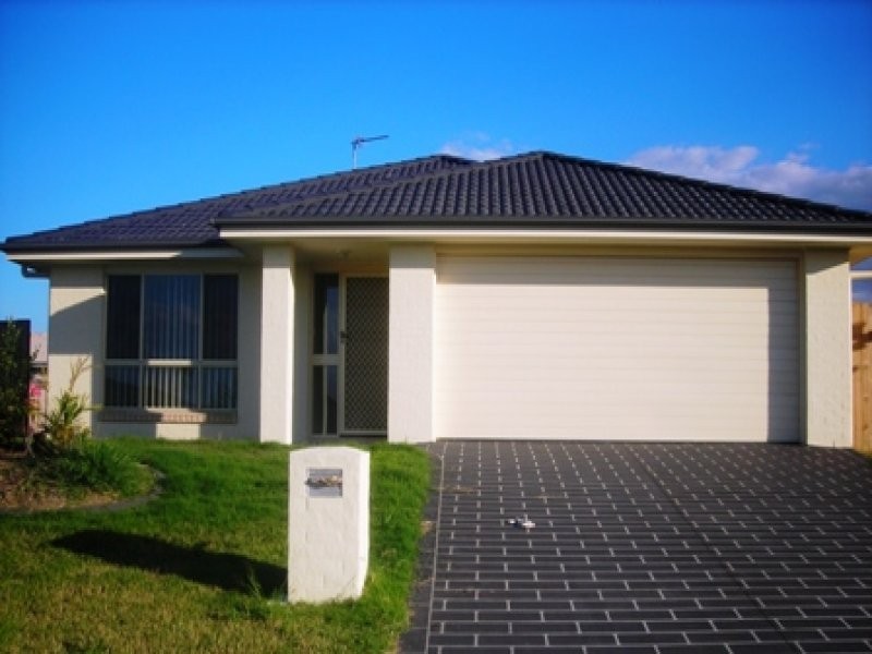 6 Beagle Avenue, Kawungan QLD 4655