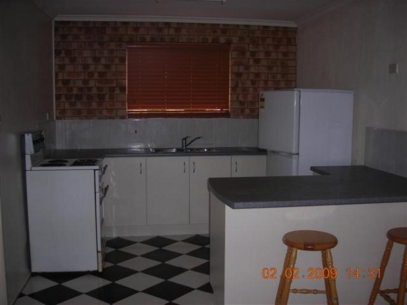 4/1 King Street, Urangan QLD 4655