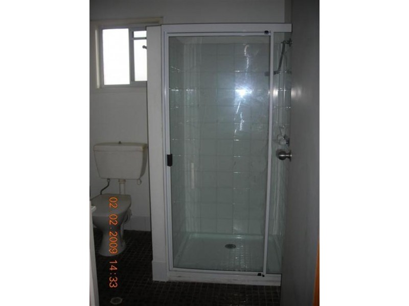 4/1 King Street, Urangan QLD 4655