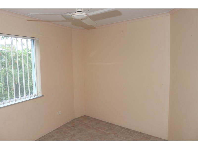 4/458 Esplanade, Torquay QLD 4655