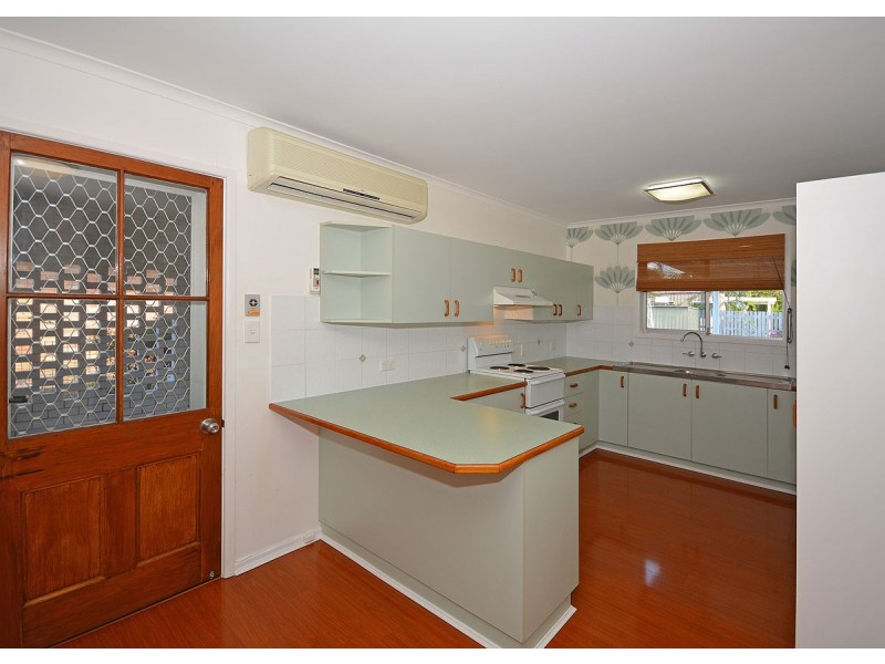 69 Long Street, Point Vernon QLD 4655