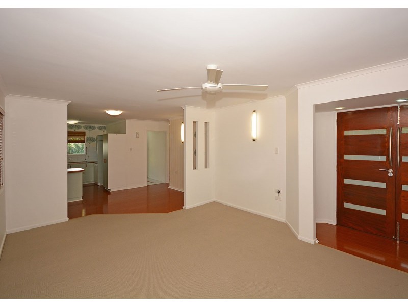 69 Long Street, Point Vernon QLD 4655