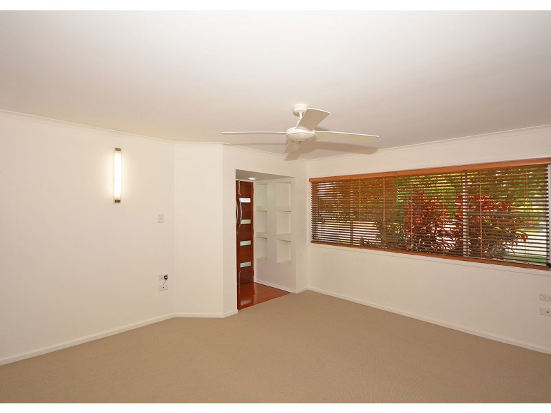 69 Long Street, Point Vernon QLD 4655