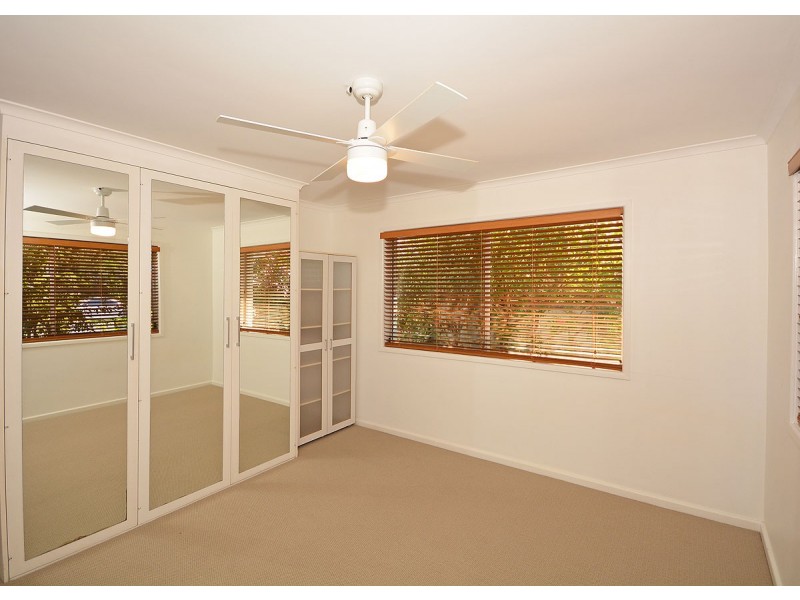 69 Long Street, Point Vernon QLD 4655
