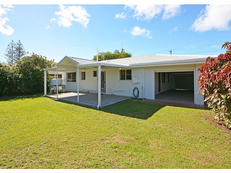 69 Long Street, Point Vernon QLD 4655