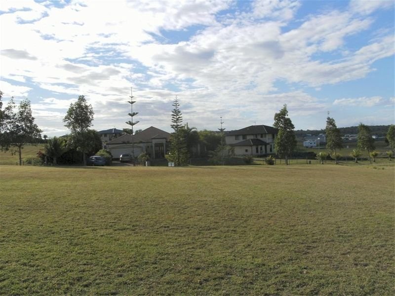 12 Schooner Rise, River Heads QLD 4655