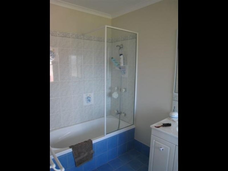 322 Esplanade, Scarness QLD 4655