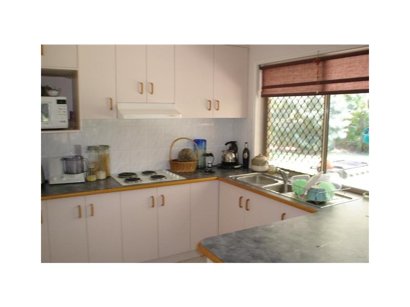 6 Rosalind, Torquay QLD 4655