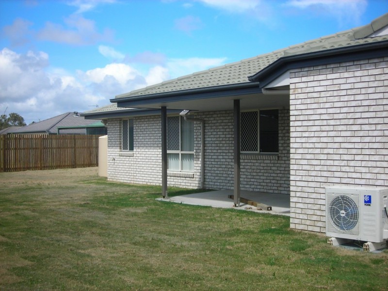 5 Genoa Court, Point Vernon QLD 4655