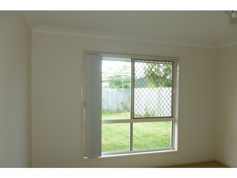 5 Genoa Court, Point Vernon QLD 4655