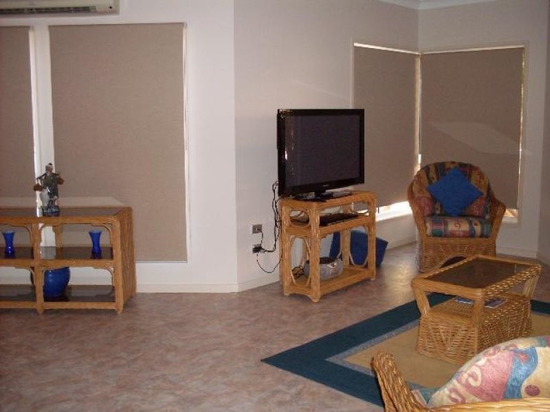 1/378 Esplanade, Torquay QLD 4655