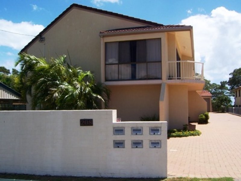 Urangan QLD 4655