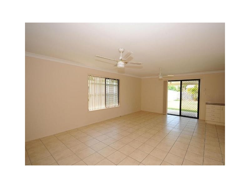 16 Winchelsea Street, Pialba QLD 4655