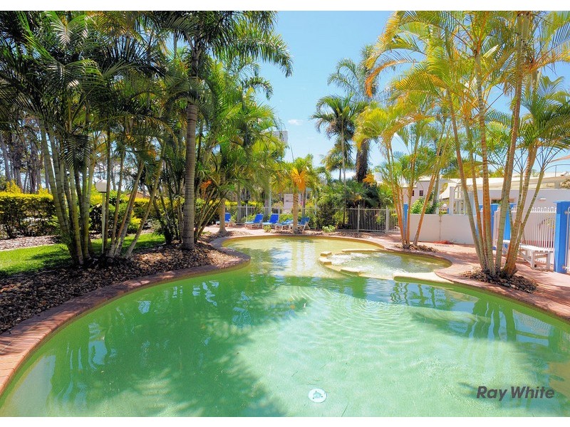 118/397 Esplanade, Torquay QLD 4655