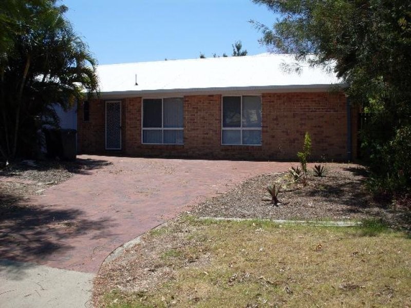 26 Prince Street, Urangan QLD 4655