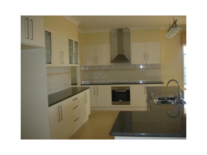 12 Vista Court, Pialba QLD 4655