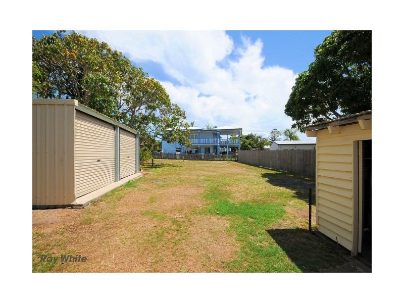 64 Dayman Street, Urangan QLD 4655