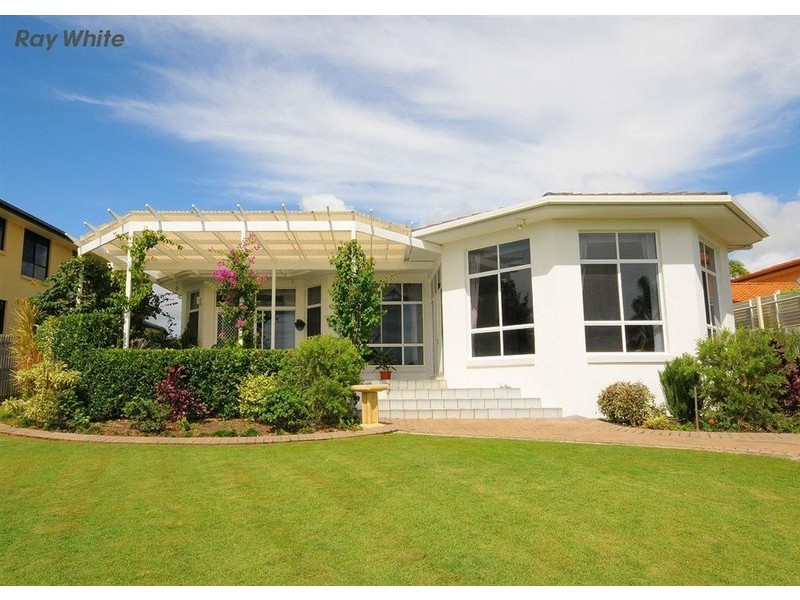 27 Royal Drive, Kawungan QLD 4655