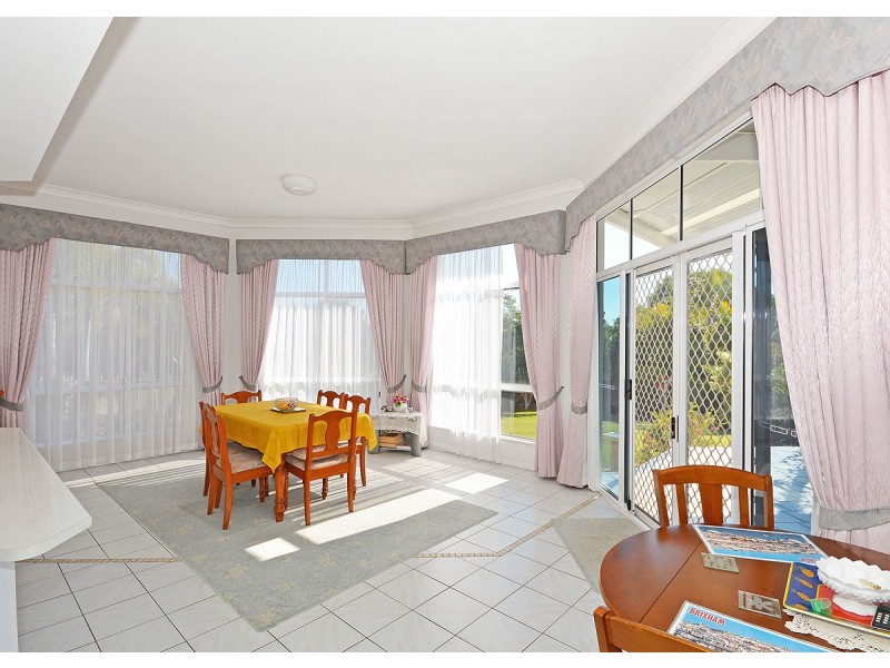 27 Royal Drive, Kawungan QLD 4655