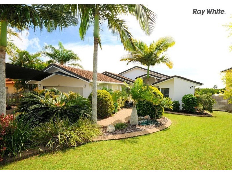 27 Royal Drive, Kawungan QLD 4655