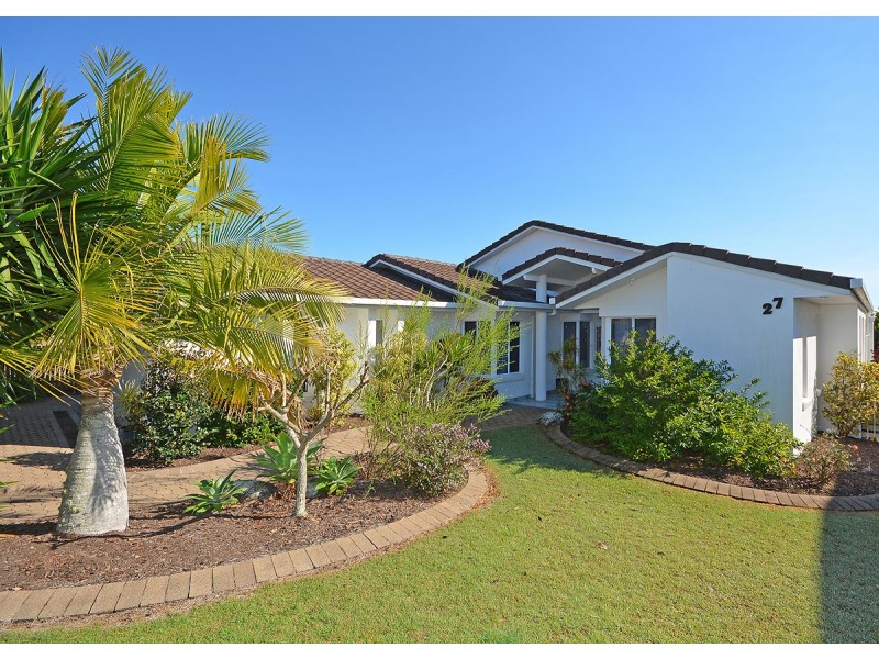 27 Royal Drive, Kawungan QLD 4655
