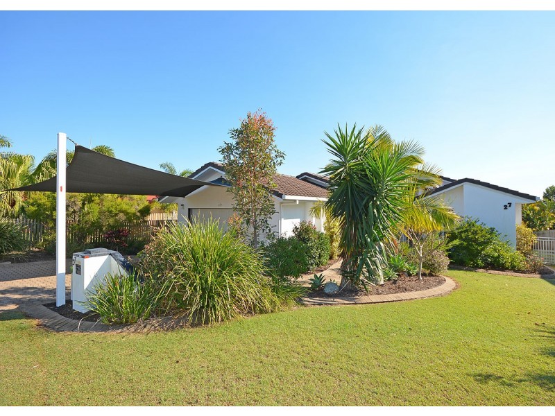 27 Royal Drive, Kawungan QLD 4655
