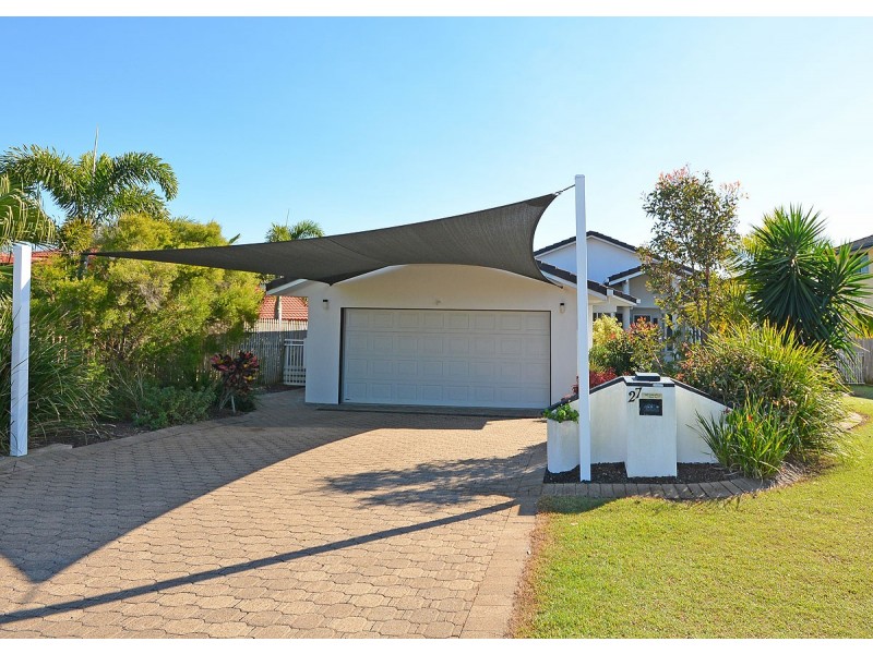 27 Royal Drive, Kawungan QLD 4655