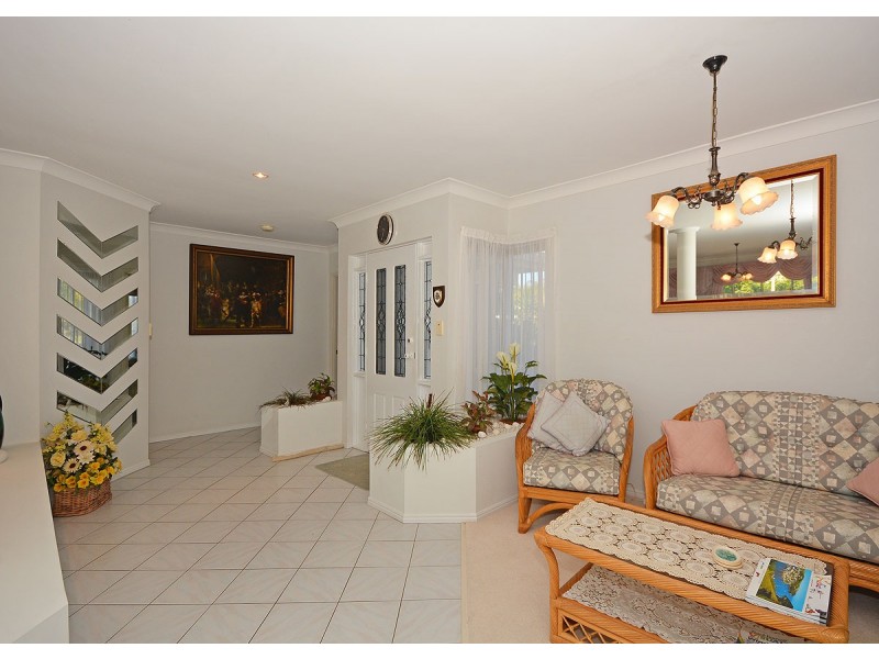 27 Royal Drive, Kawungan QLD 4655