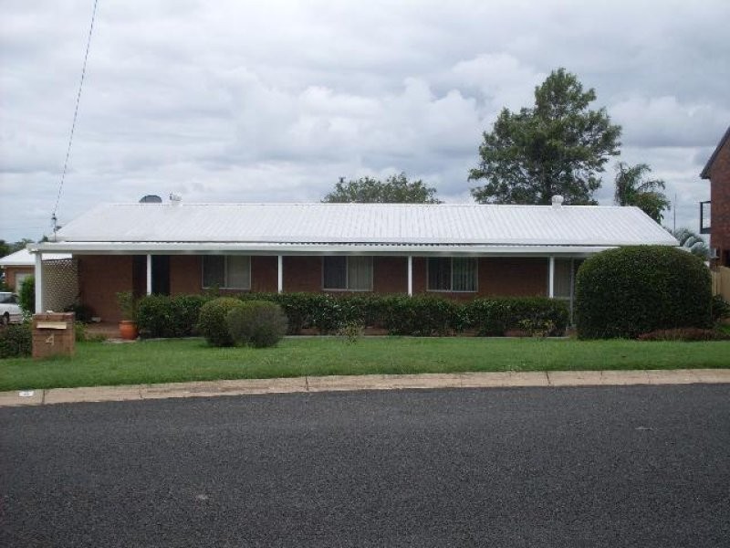 4 Trobriand, Urraween QLD 4655