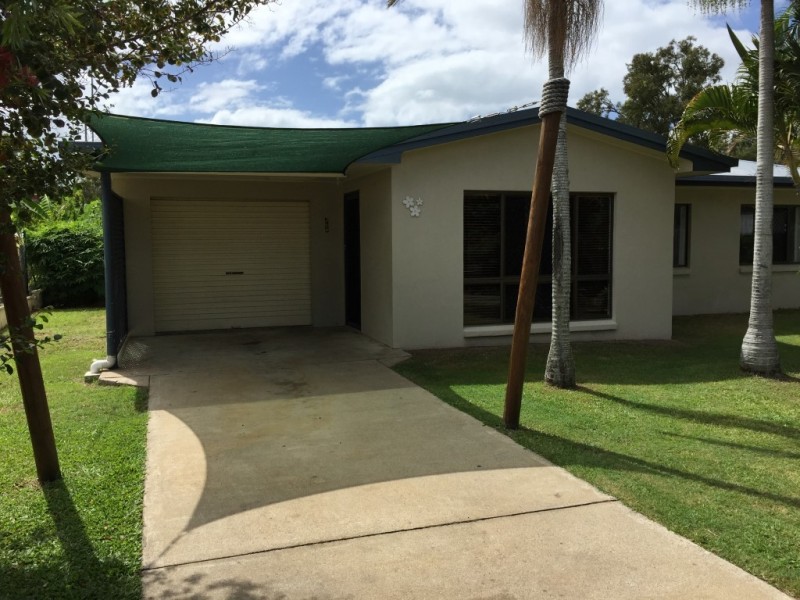 3 Limpus Street, Urangan QLD 4655