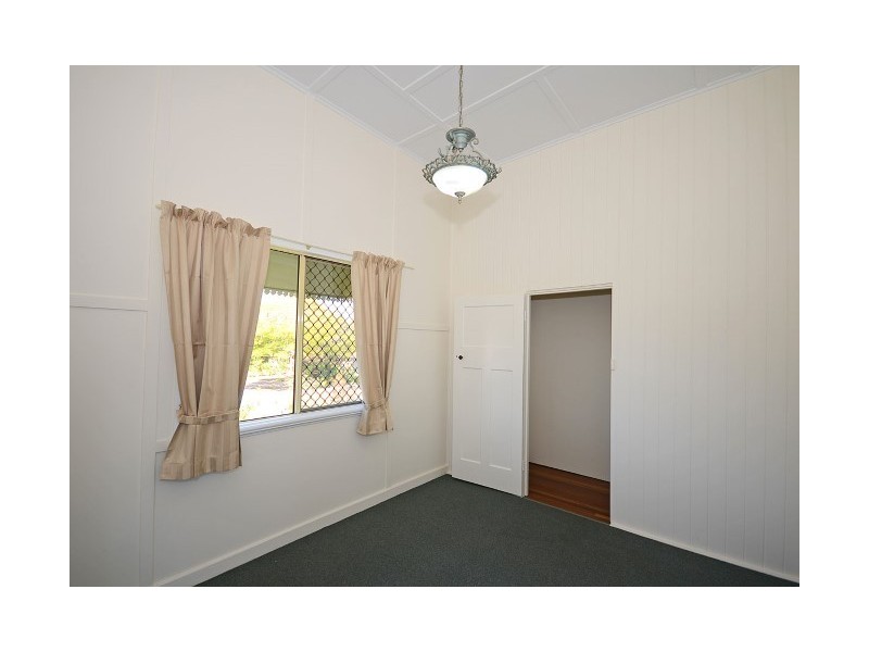 183 Long Street, Point Vernon QLD 4655