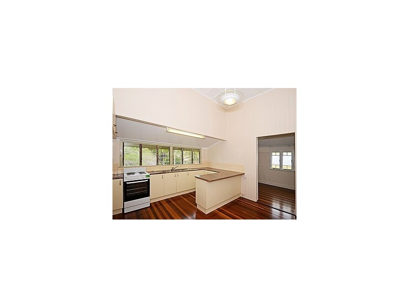 183 Long Street, Point Vernon QLD 4655