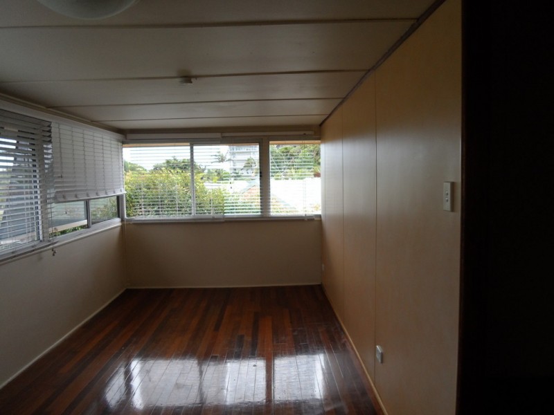 20 Beach Road, Hervey Bay QLD 4655