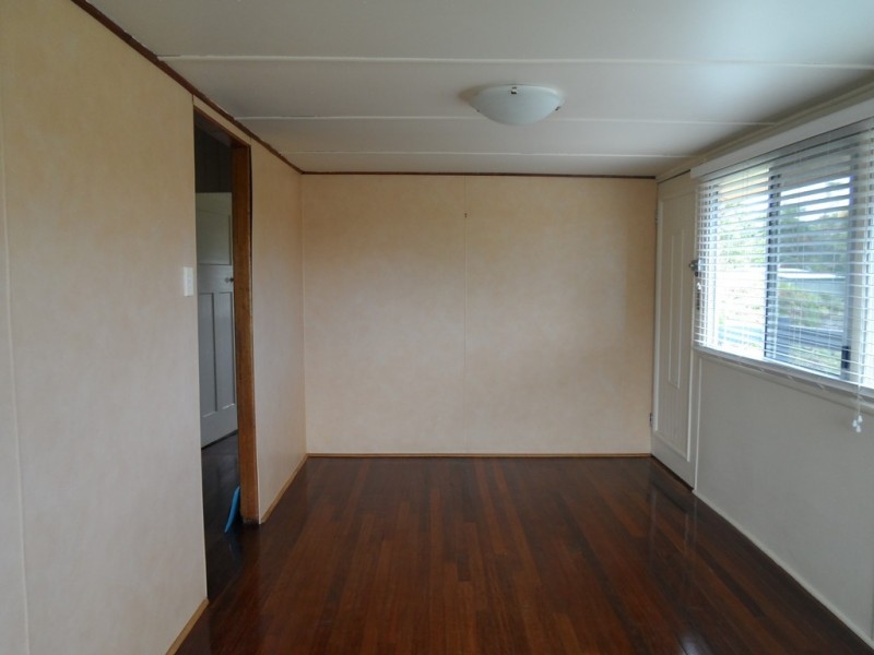 20 Beach Road, Hervey Bay QLD 4655