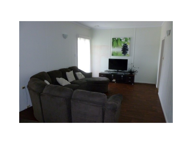 84 Miller Street, Urangan QLD 4655
