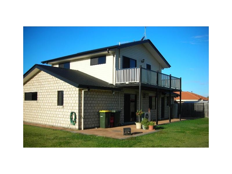 6 Wyuna Court, Urangan QLD 4655