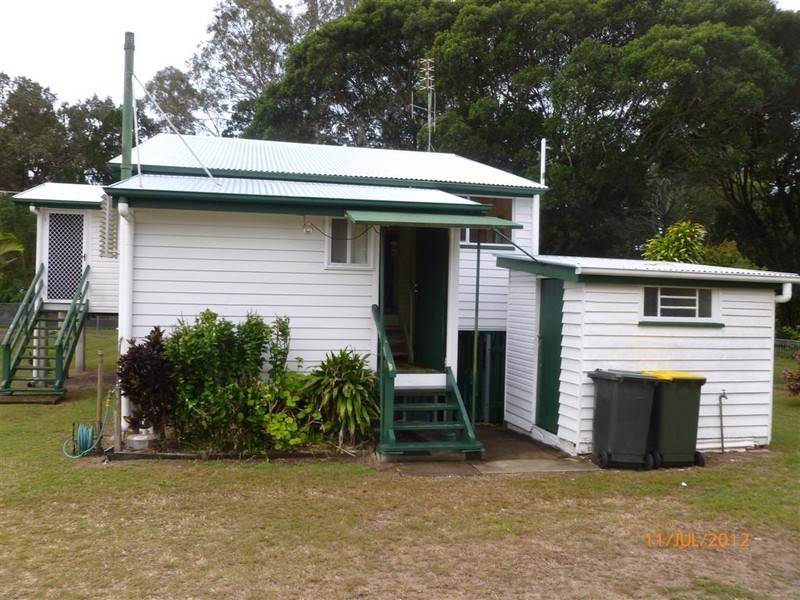 107 Esplanade, Toogoom QLD 4655