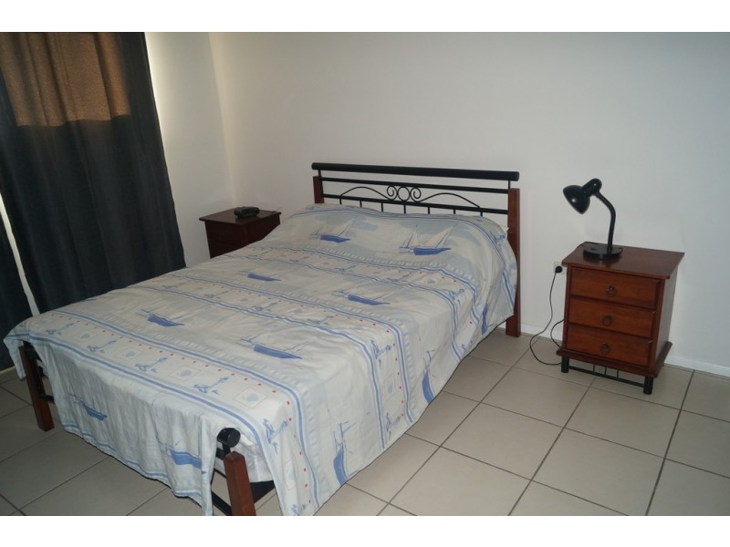 75 Cunningham Street, Urangan QLD 4655