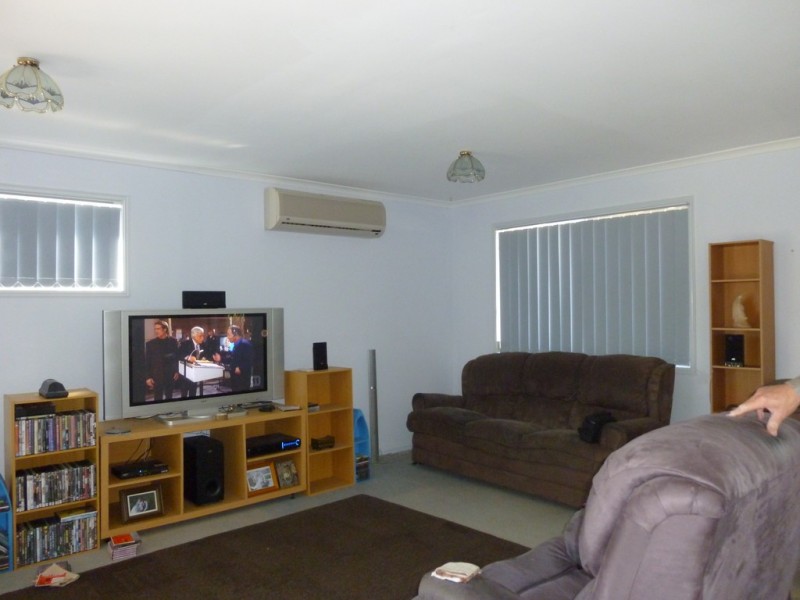 206 Pulgul Street, Urangan QLD 4655