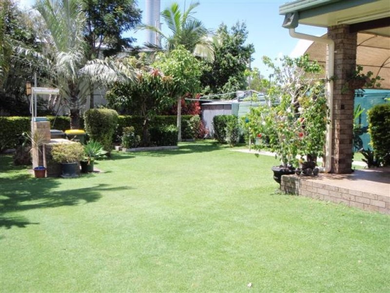 8 Picnic Street, Pialba QLD 4655