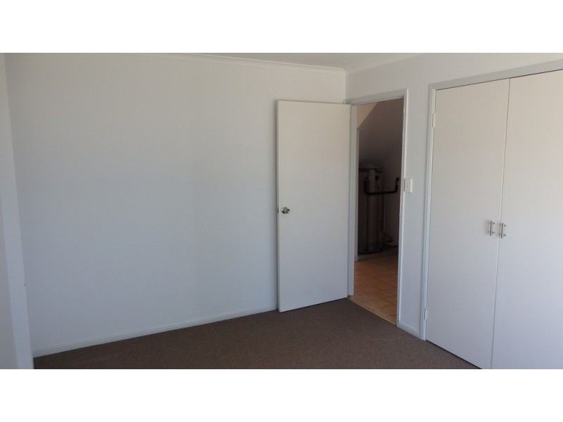 8/4 Pilot Street, Urangan QLD 4655